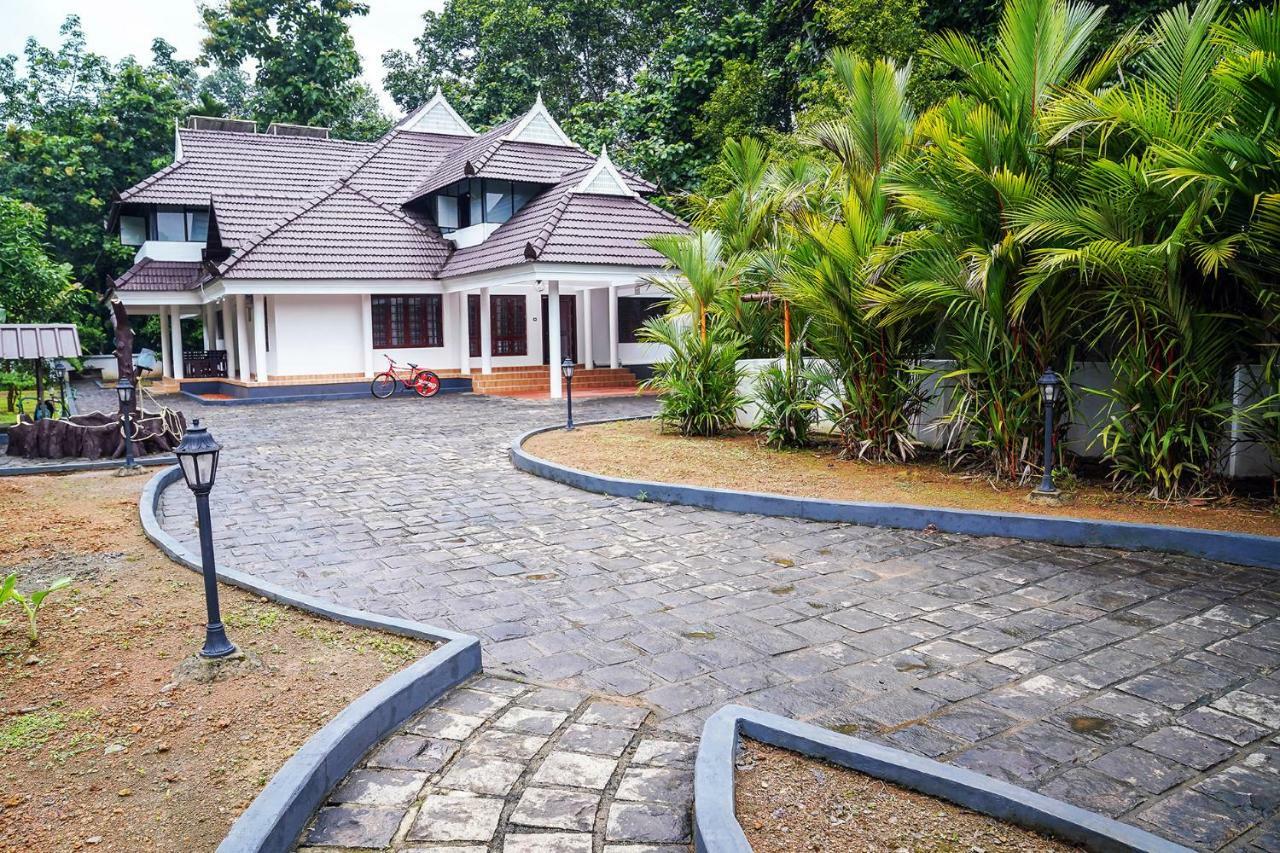 Thanal Premium Villa By - A Place To Call Your Home Muvattupuzha Eksteriør billede