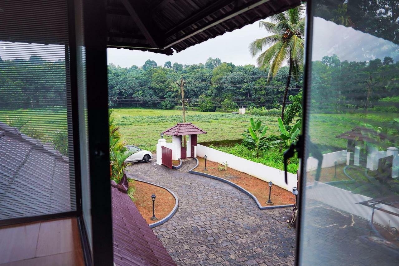 Thanal Premium Villa By - A Place To Call Your Home Muvattupuzha Eksteriør billede